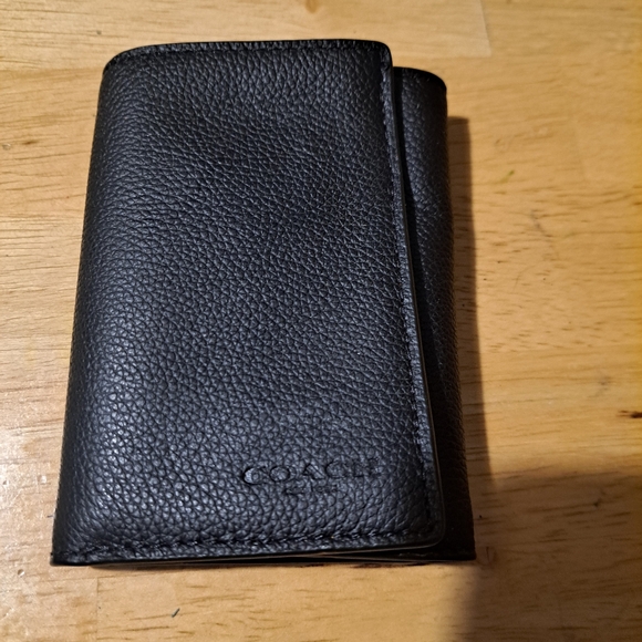 Mens Coach Trifold Wallet - Picture 1 of 4